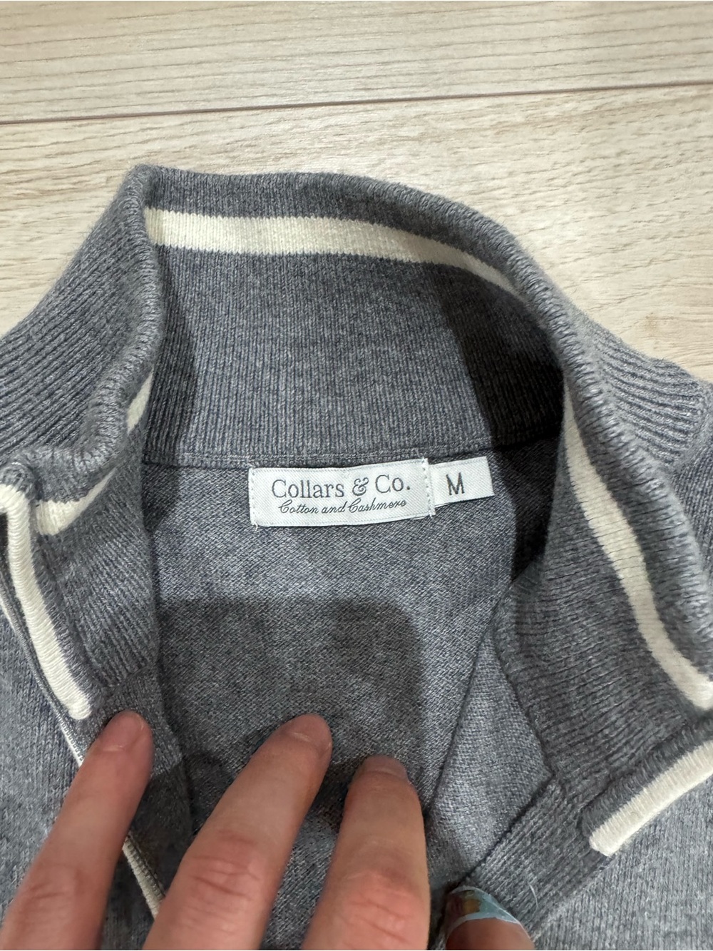 Collars & co 1/4 zip - Picture 3 of 3